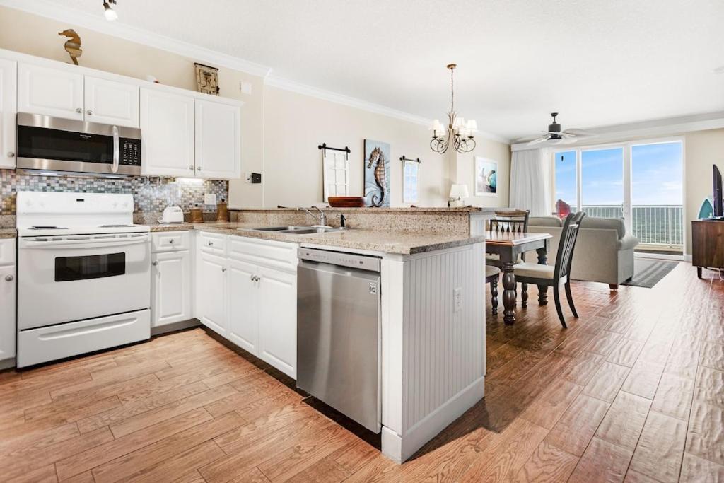Emerald Isle By Seeker Vacations Apartment