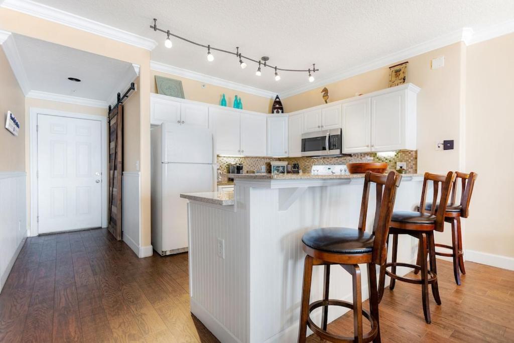 Apartment Emerald Isle By Seeker Vacations *